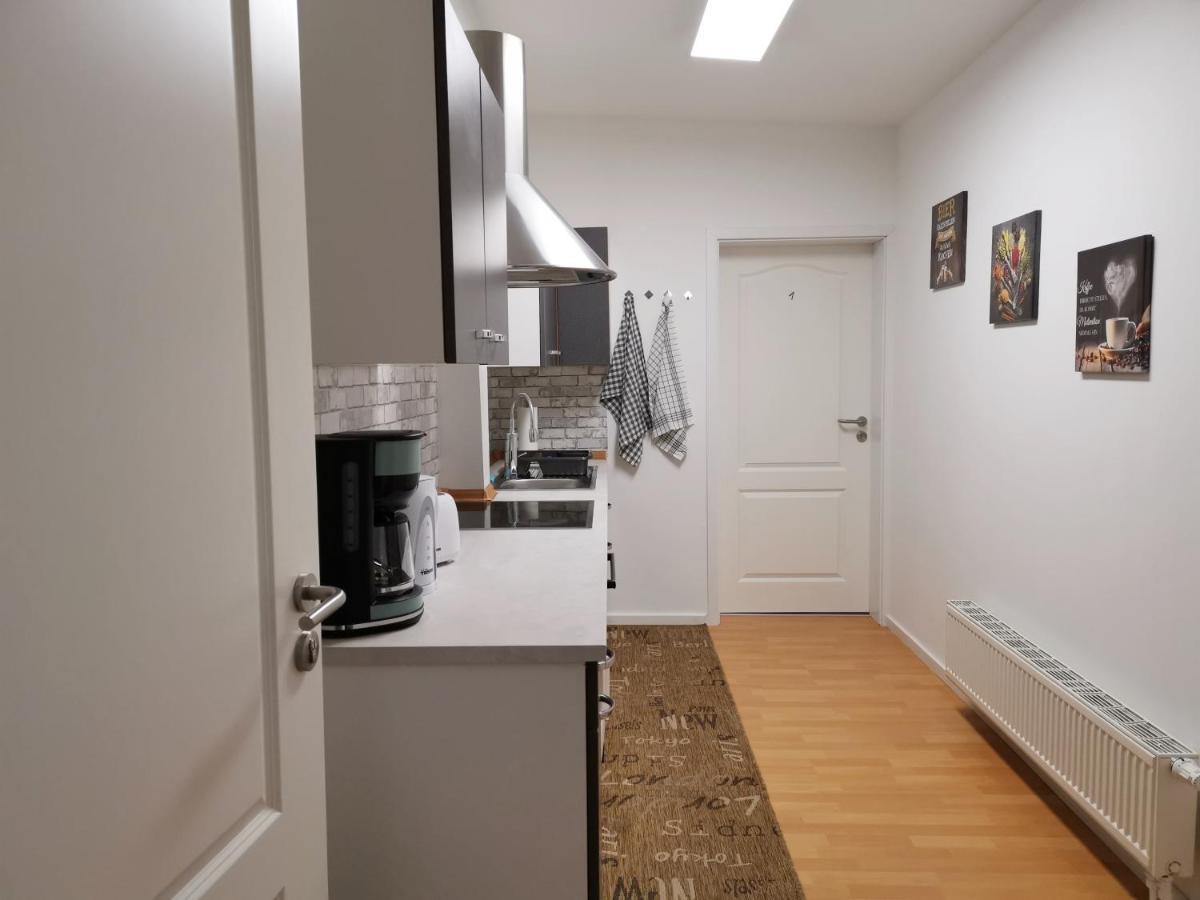 Musashi Apartment 2 Weimar  Bagian luar foto